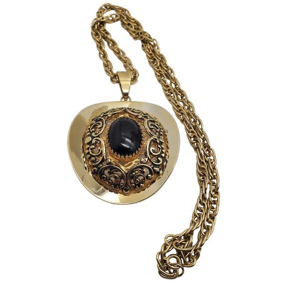 Oval Filigree Pendant Necklace Gold Tone Rope Chain Faux Black Onyx Vintage 70s - Picture 8 of 13